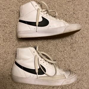 Nike blazer mid 77 size 4.5Y
